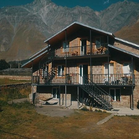Hotel Dari Kazbegi Ngoại thất bức ảnh
