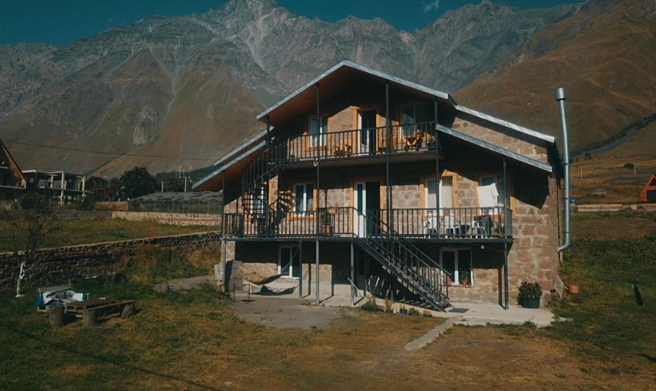 Hotel Dari Kazbegi Ngoại thất bức ảnh